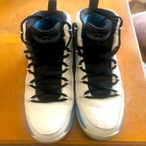 Jordan 9.5 White UNC color